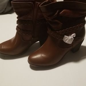 10w Ashley Stewart boots